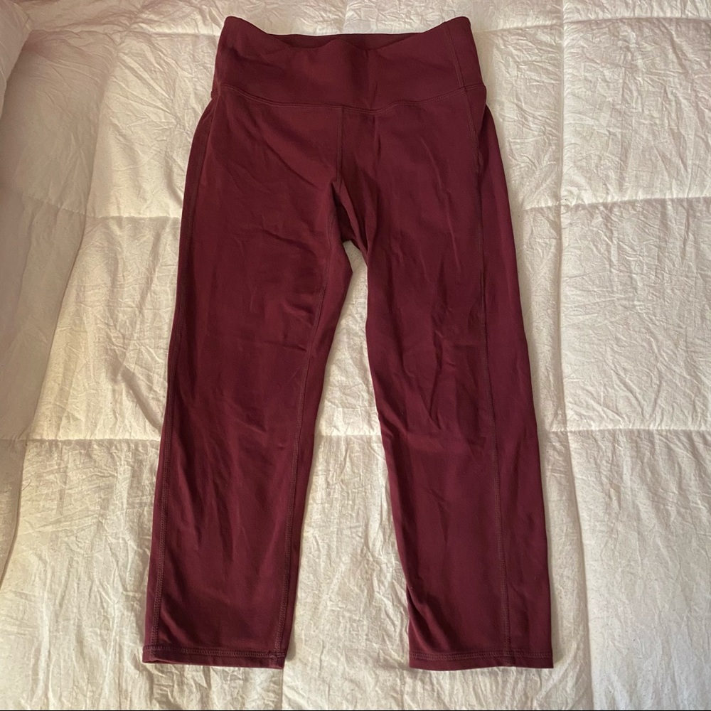 Maroon Athleta Cropped Workout Leggings